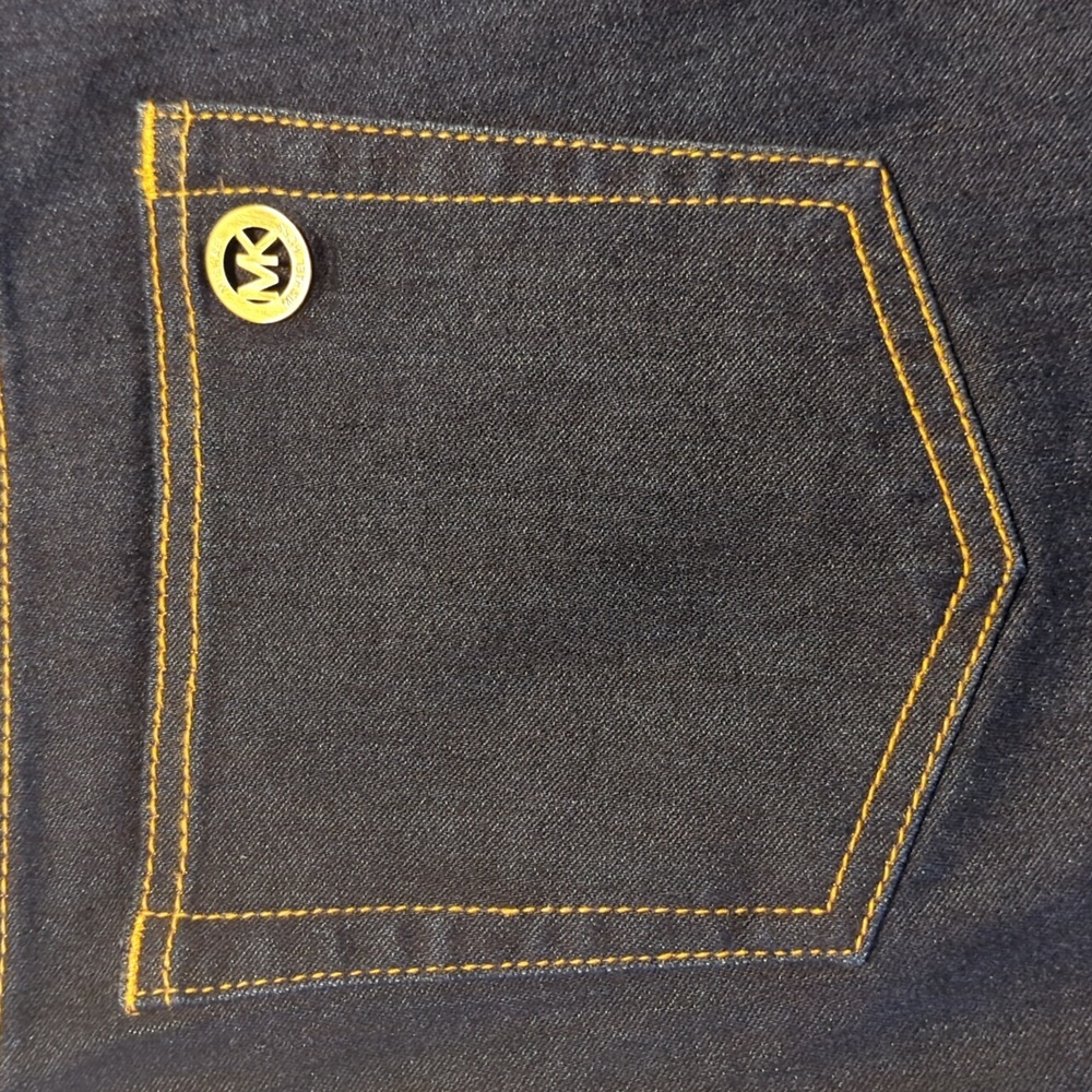 Michael Kors, capri jeans, size 8, dark blue